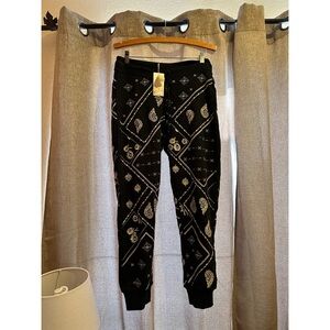 NWT Johnny Was Devi Raw Seam Embroidered Jogger